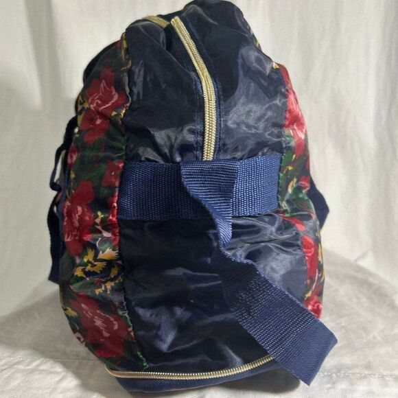 Convertible Stow-n-Go Bag, Navy Red Floral Print Packable Overnight Bag - Picture 7 of 11